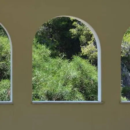 Stamiris מלון 3*